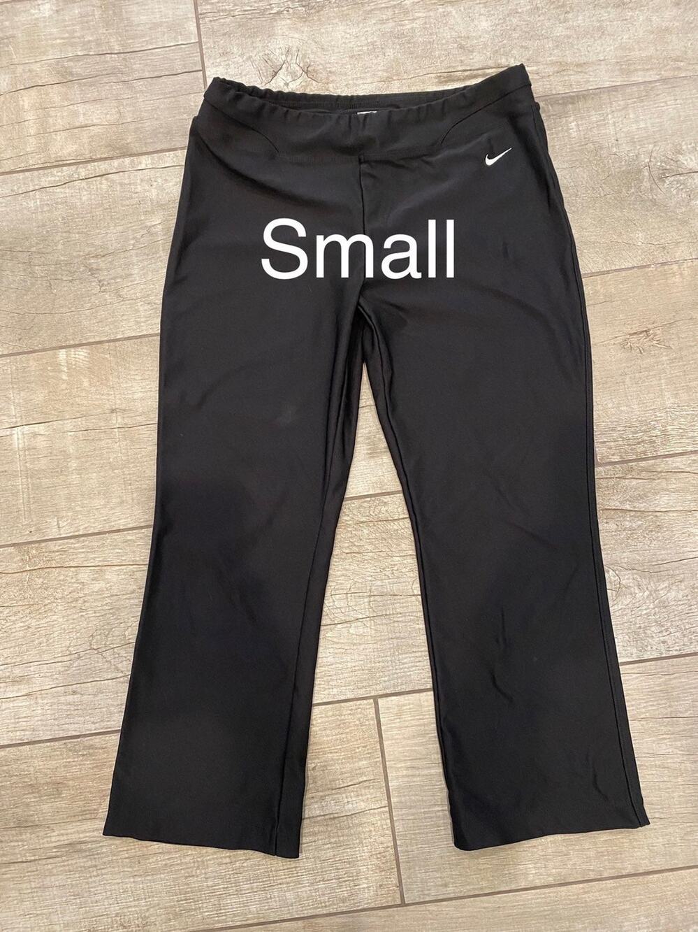 Nike crop leggings pants small